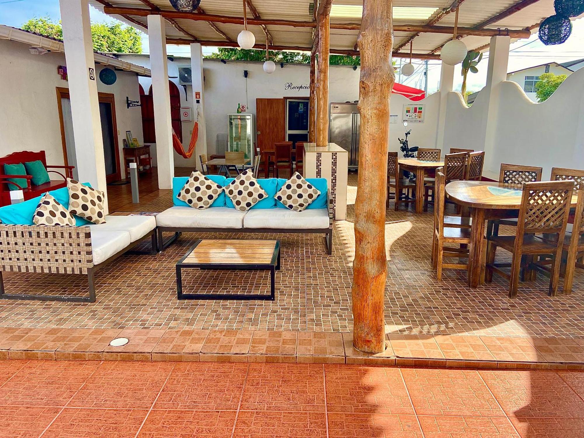 Zurisadai Hotell Puerto Ayora  Eksteriør bilde