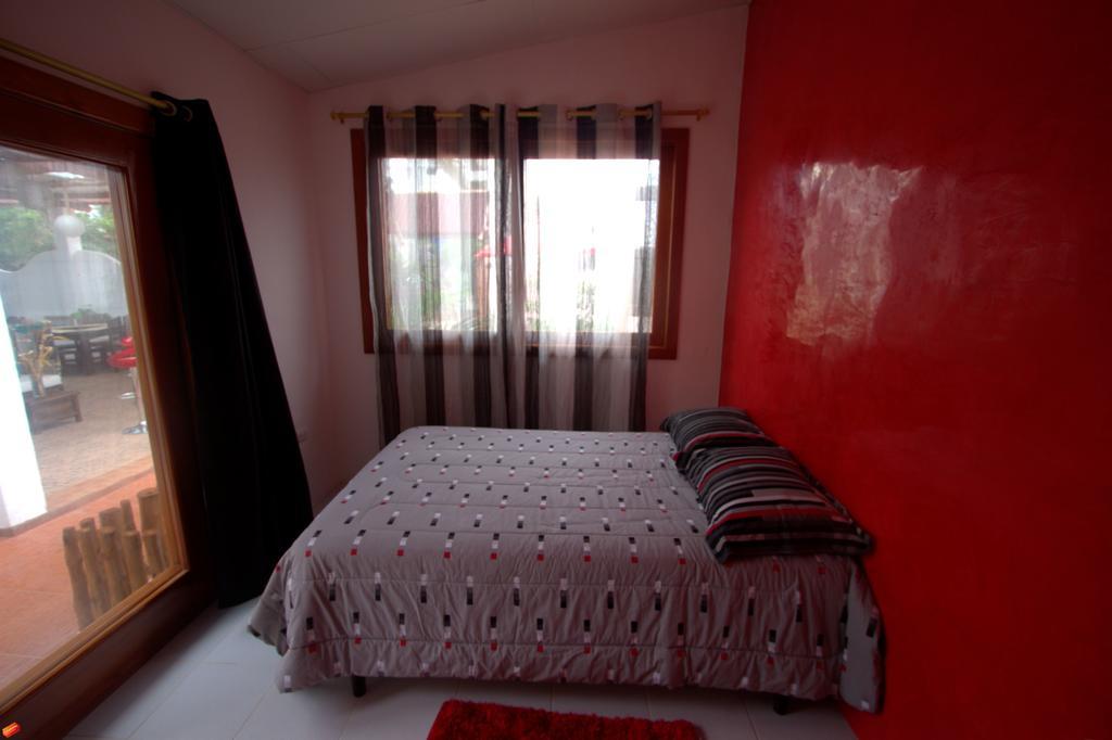 Zurisadai Hotell Puerto Ayora  Eksteriør bilde