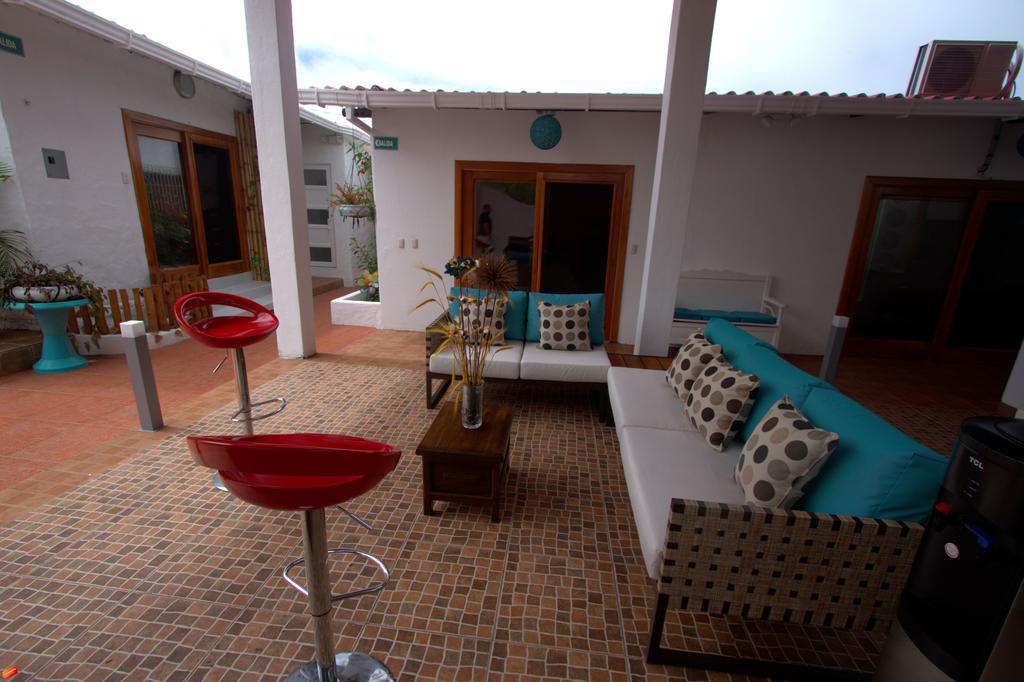 Zurisadai Hotell Puerto Ayora  Eksteriør bilde