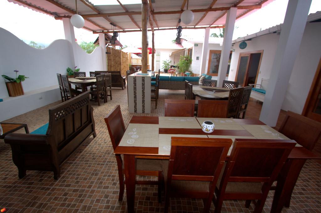 Zurisadai Hotell Puerto Ayora  Eksteriør bilde