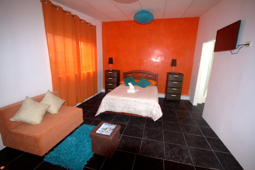 Zurisadai Hotell Puerto Ayora  Eksteriør bilde