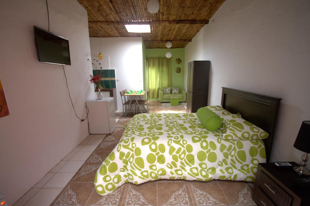 Zurisadai Hotell Puerto Ayora  Rom bilde