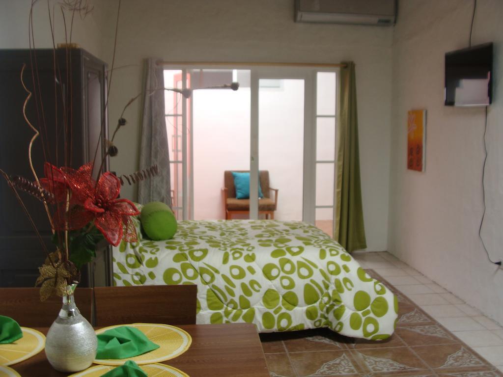 Zurisadai Hotell Puerto Ayora  Rom bilde