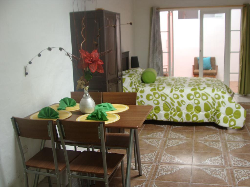 Zurisadai Hotell Puerto Ayora  Eksteriør bilde