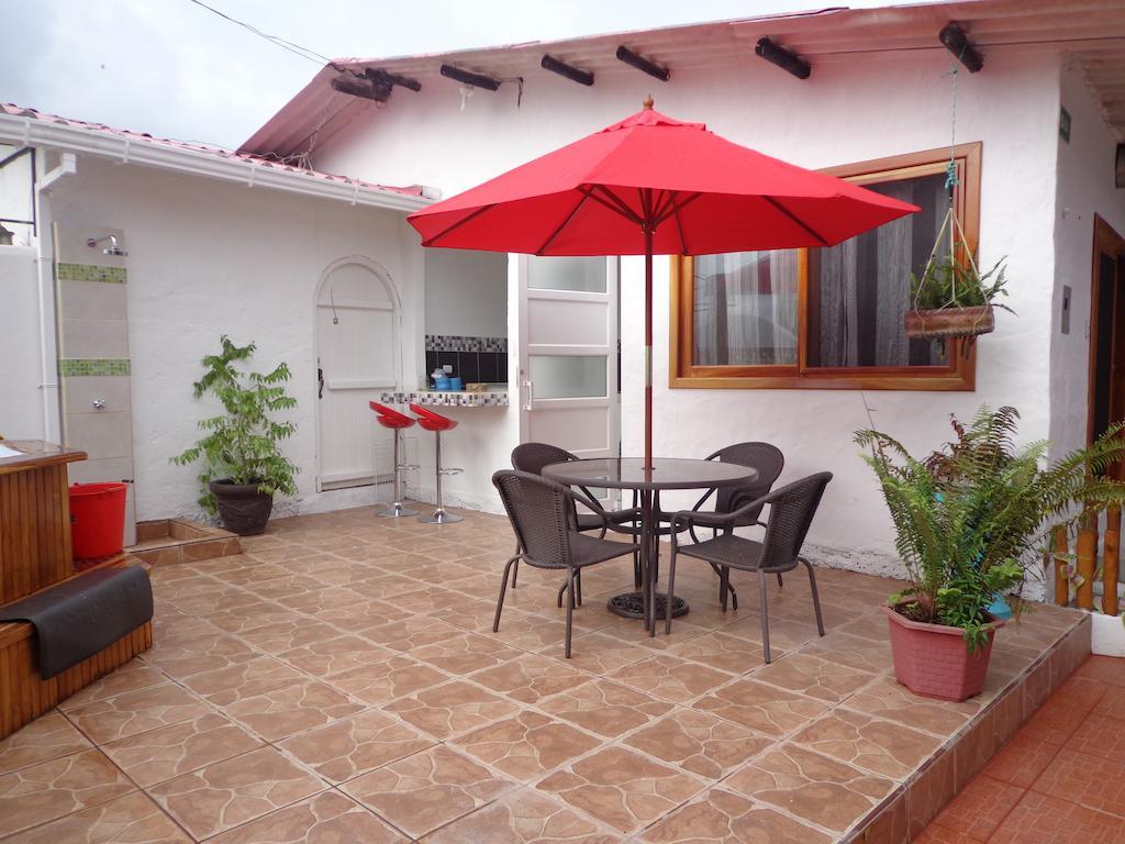 Zurisadai Hotell Puerto Ayora  Eksteriør bilde