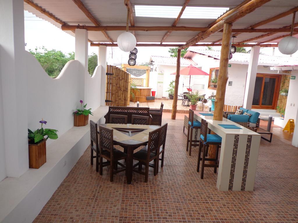 Zurisadai Hotell Puerto Ayora  Eksteriør bilde