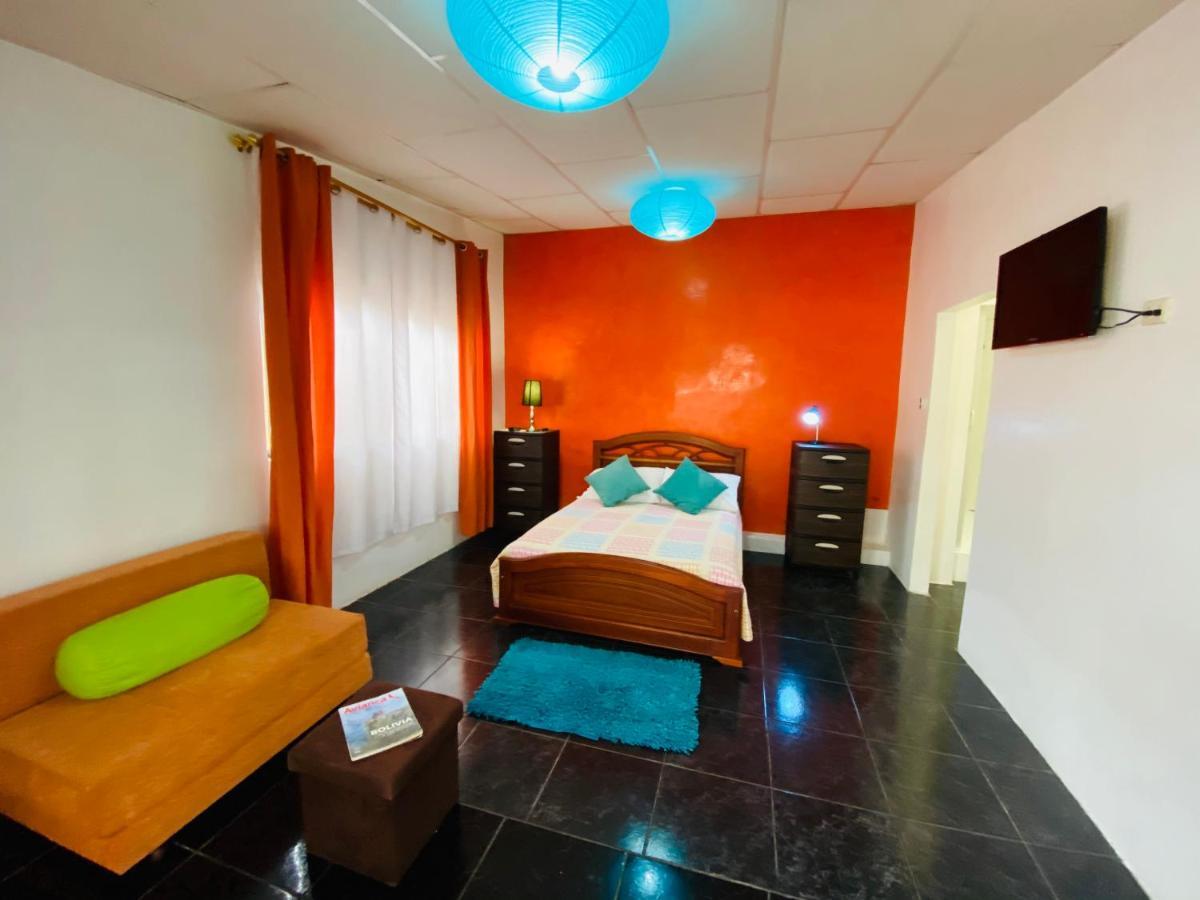 Zurisadai Hotell Puerto Ayora  Eksteriør bilde