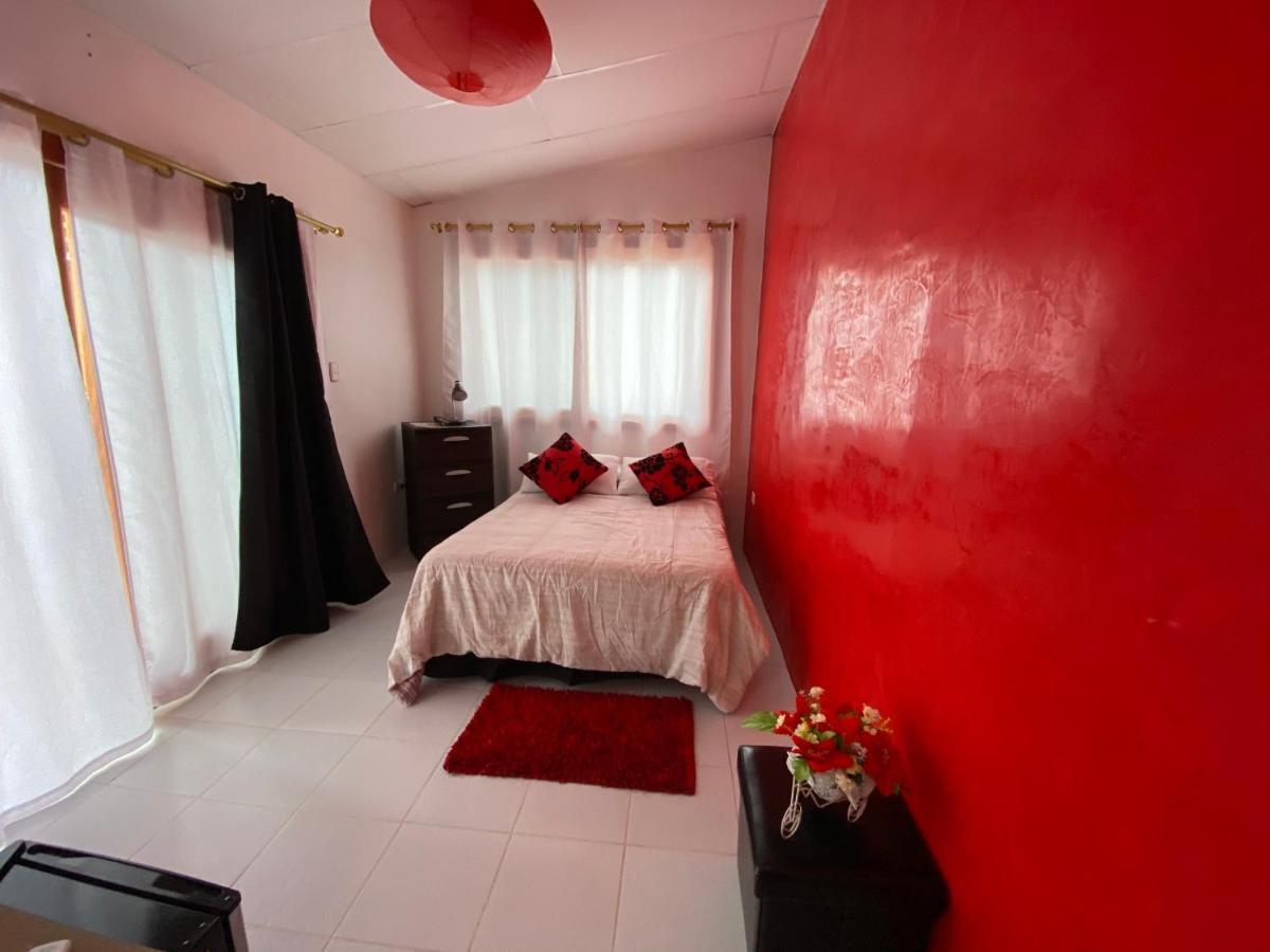 Zurisadai Hotell Puerto Ayora  Eksteriør bilde