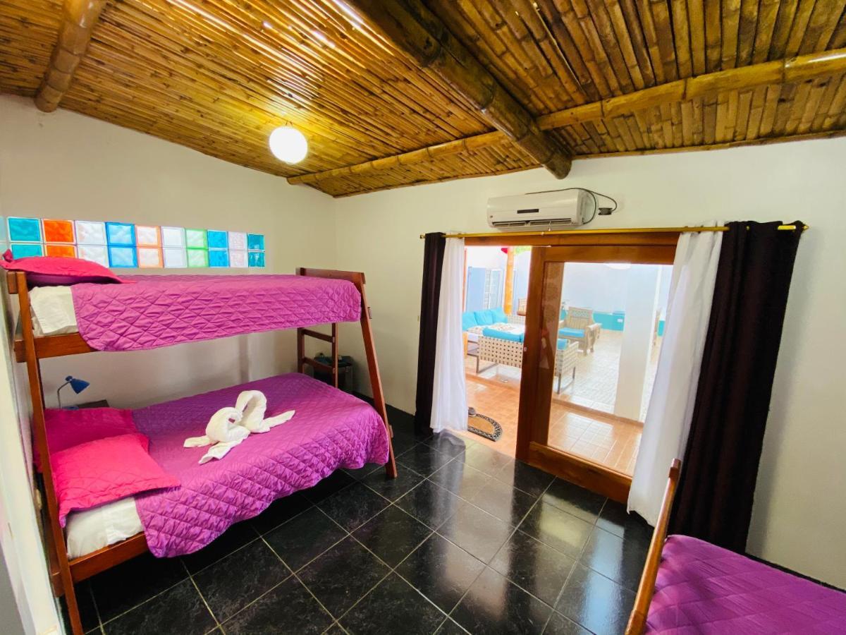 Zurisadai Hotell Puerto Ayora  Eksteriør bilde