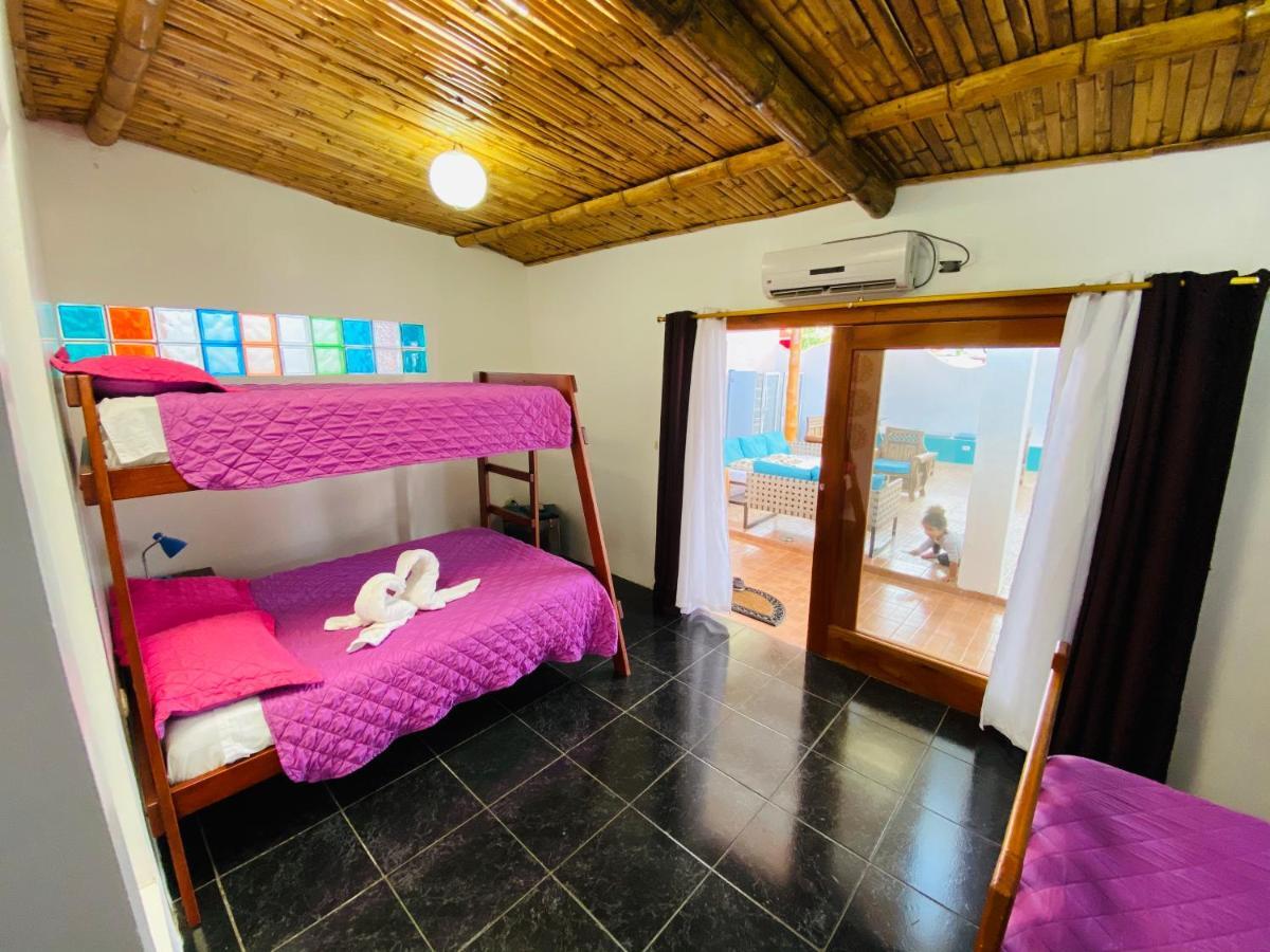 Zurisadai Hotell Puerto Ayora  Eksteriør bilde